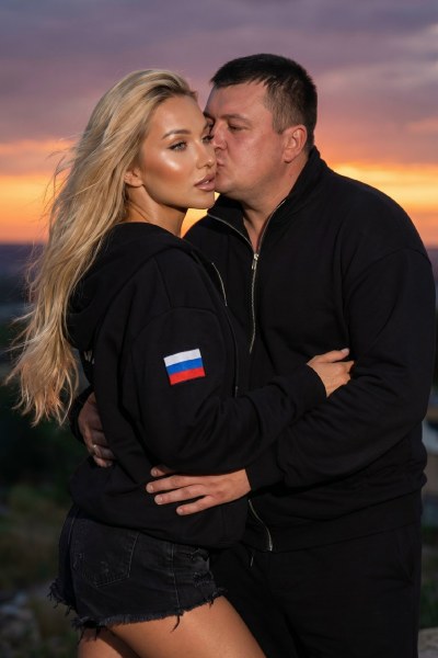 Промпт №9371 — для парной нейрофотосессии